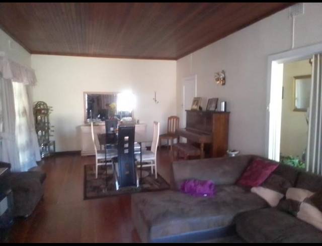 4 BEDROOM HOUSE FOR SALE IN THE HILL